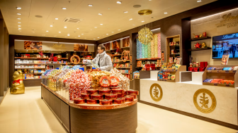 Lindt Chocolate Shop Lindt Chocolate Shop